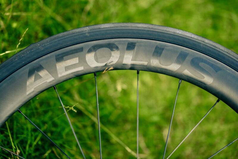 Bontrager Aeolus Pro OCLV NEXT 49v logo grass