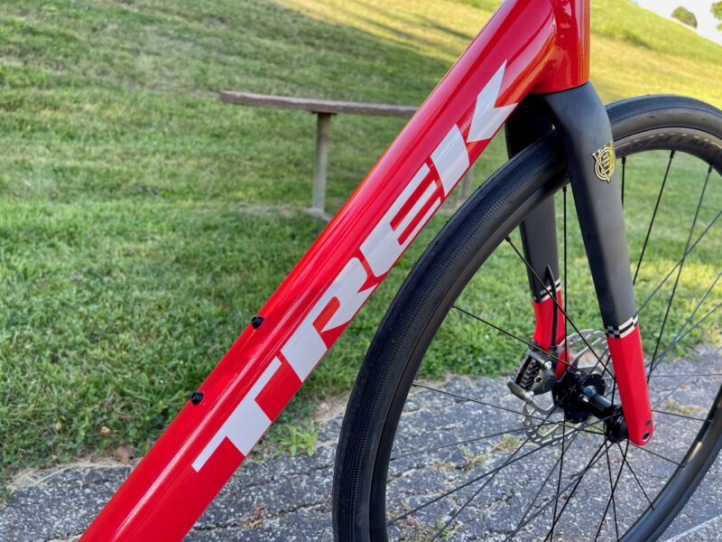 Trek Domane AL Gen 4 Full logo